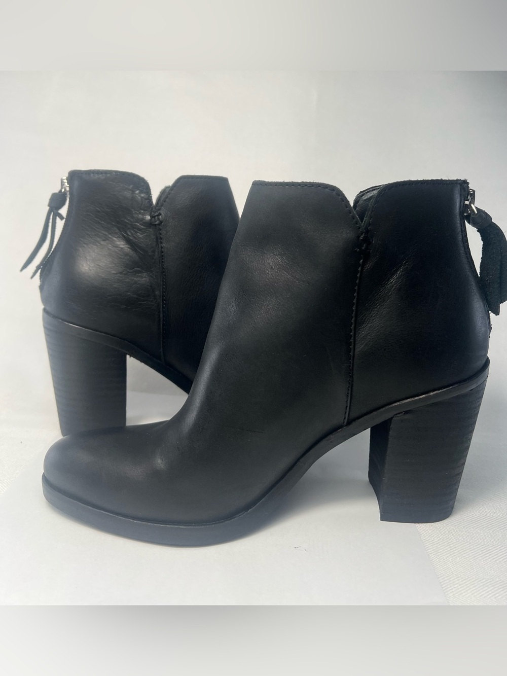 Nordstrom BP Black Leather Ankle Booties with Block Heel. NWOT